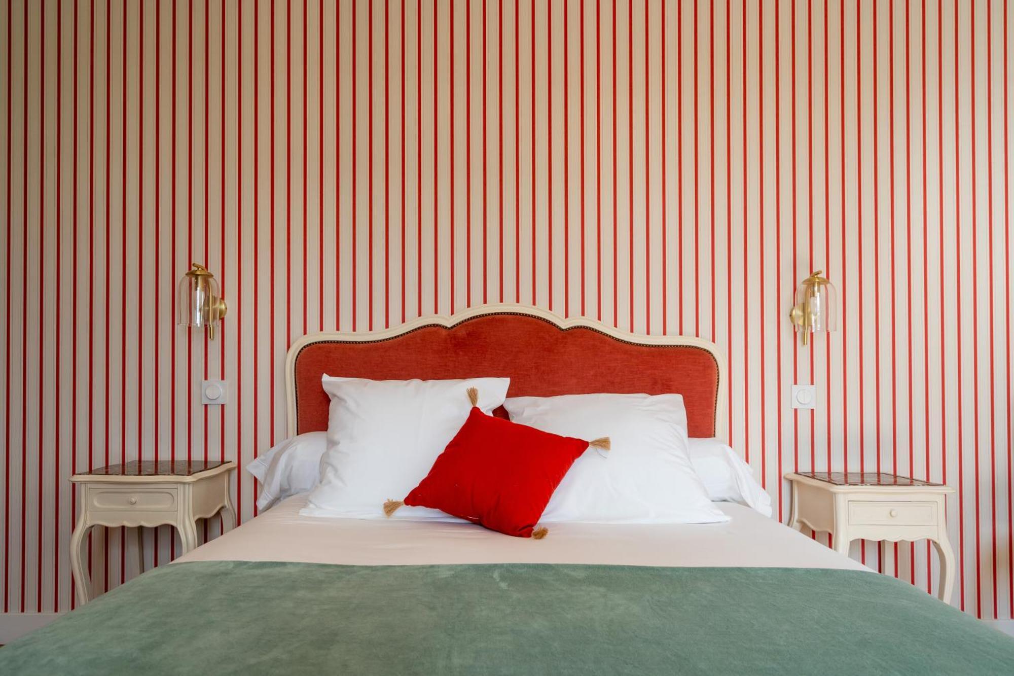 Le Relais Du Faget Hotell Oloron-Sainte-Marie Eksteriør bilde